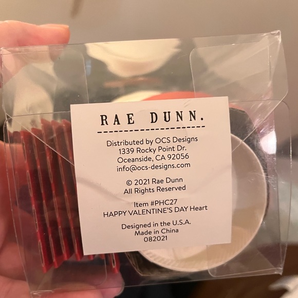 Rae Dunn “Happy Valentines Day” Disposable Coffee Cups - Picture 3 of 3
